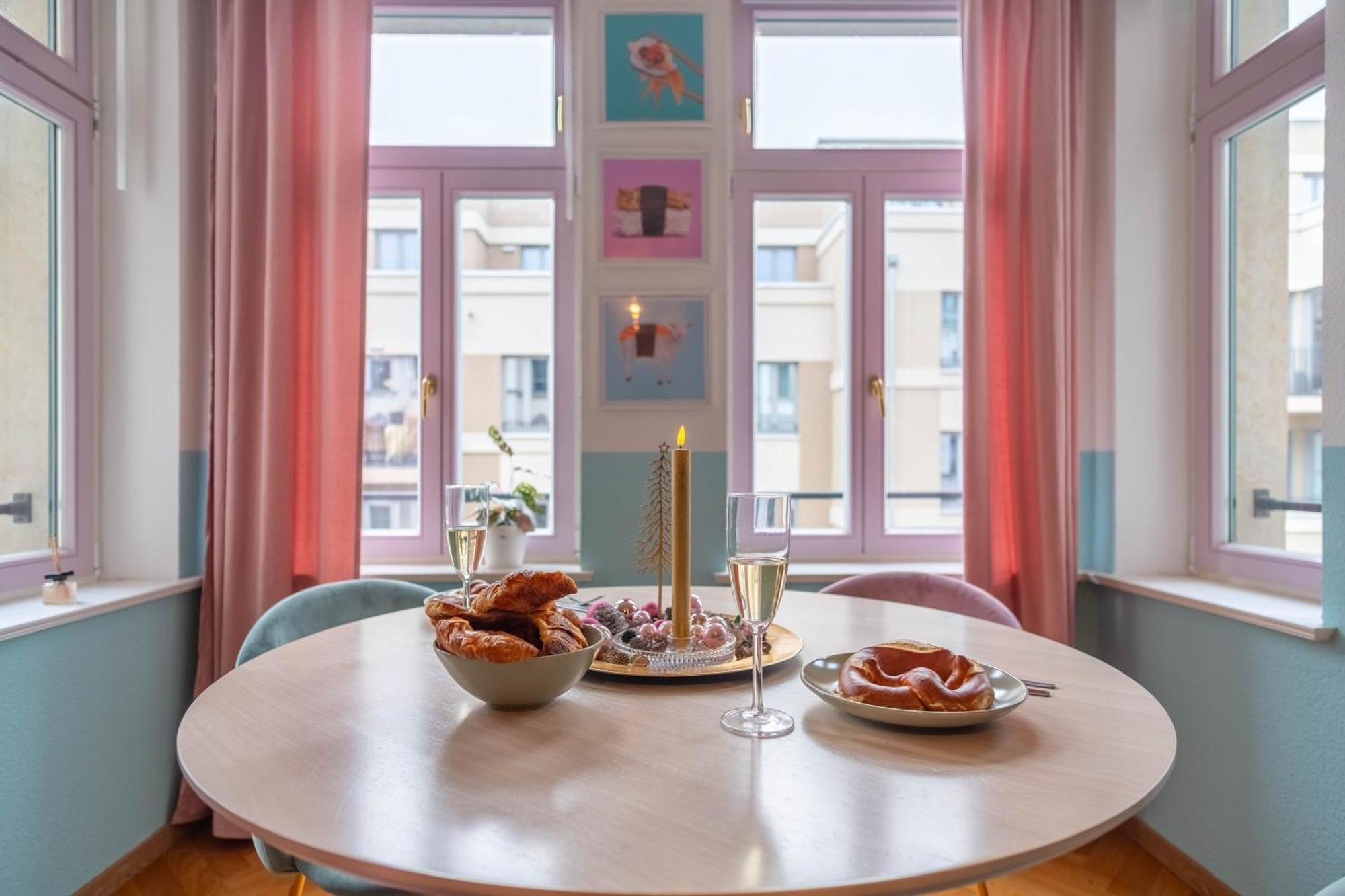 Colorful, Working Place, Netflix, Sight Seeing Leipzig Exterior foto